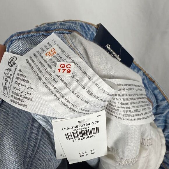 Abercrombie & Fitch The 90’s Relaxed Jean - Women’s 24 - Picture 10 of 10